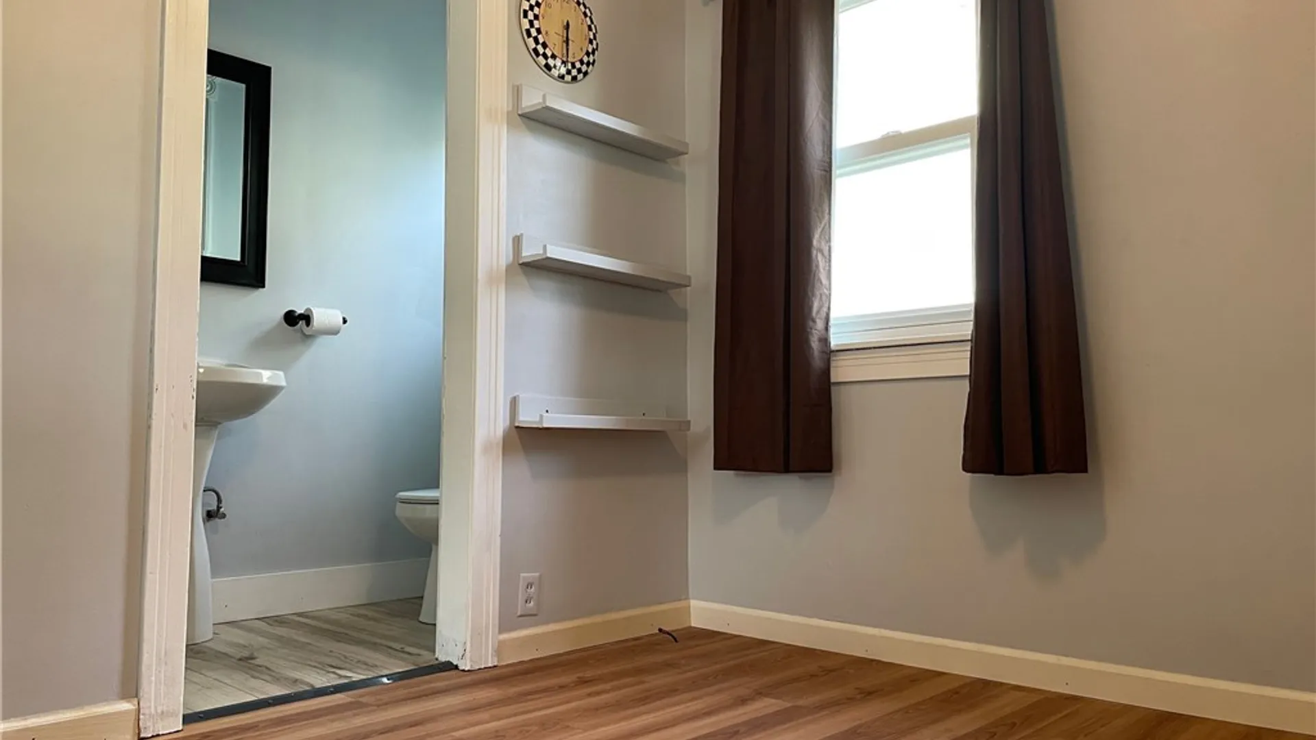 Property at 102 Pine Street, Lackawanna, NY 14218 12