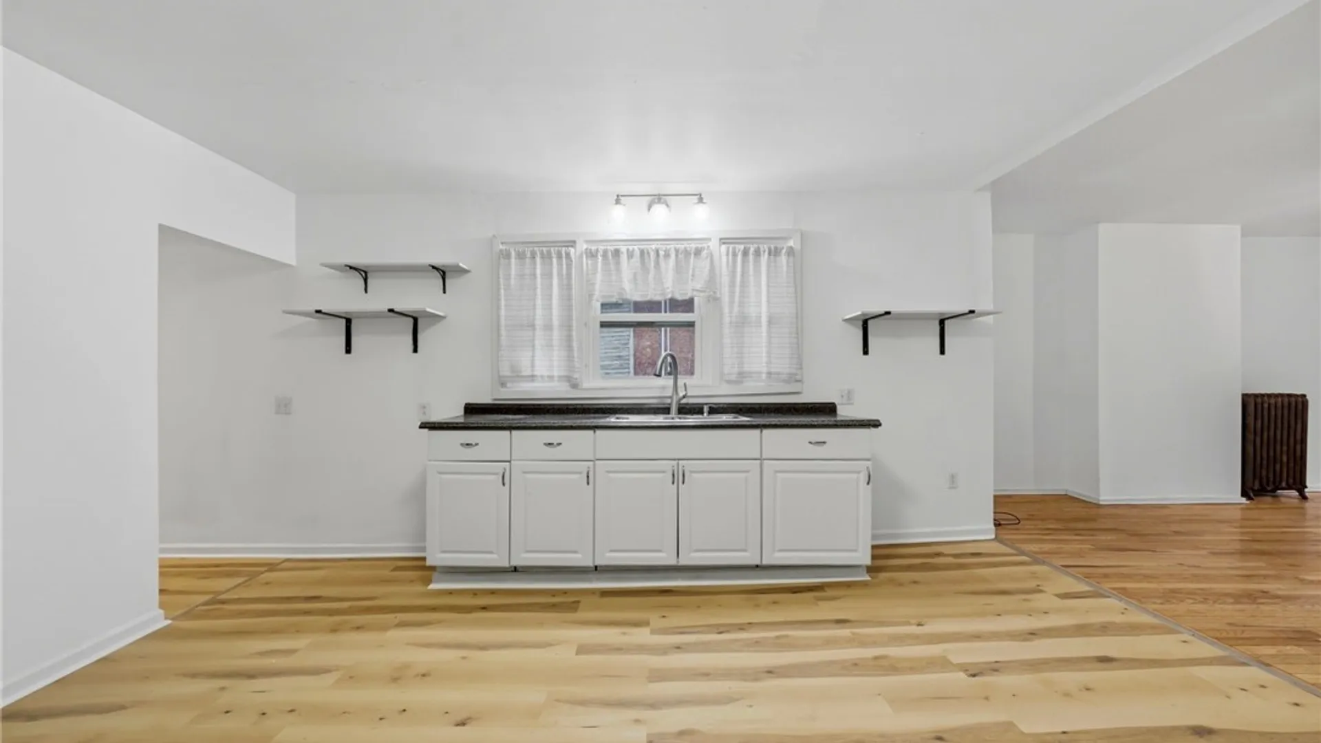 Property at 49 Trinity Place, Buffalo, NY 14201 11