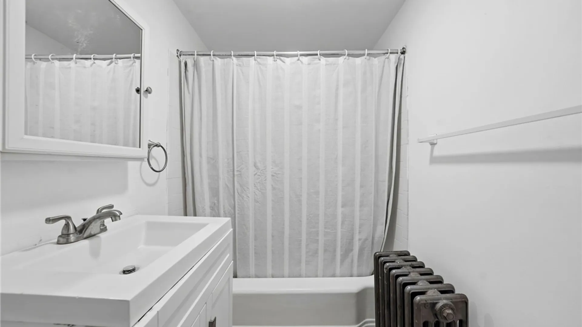 Property at 49 Trinity Place, Buffalo, NY 14201 20