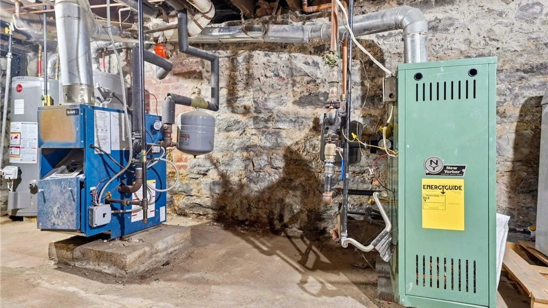 Property at 49 Trinity Place, Buffalo, NY 14201 40