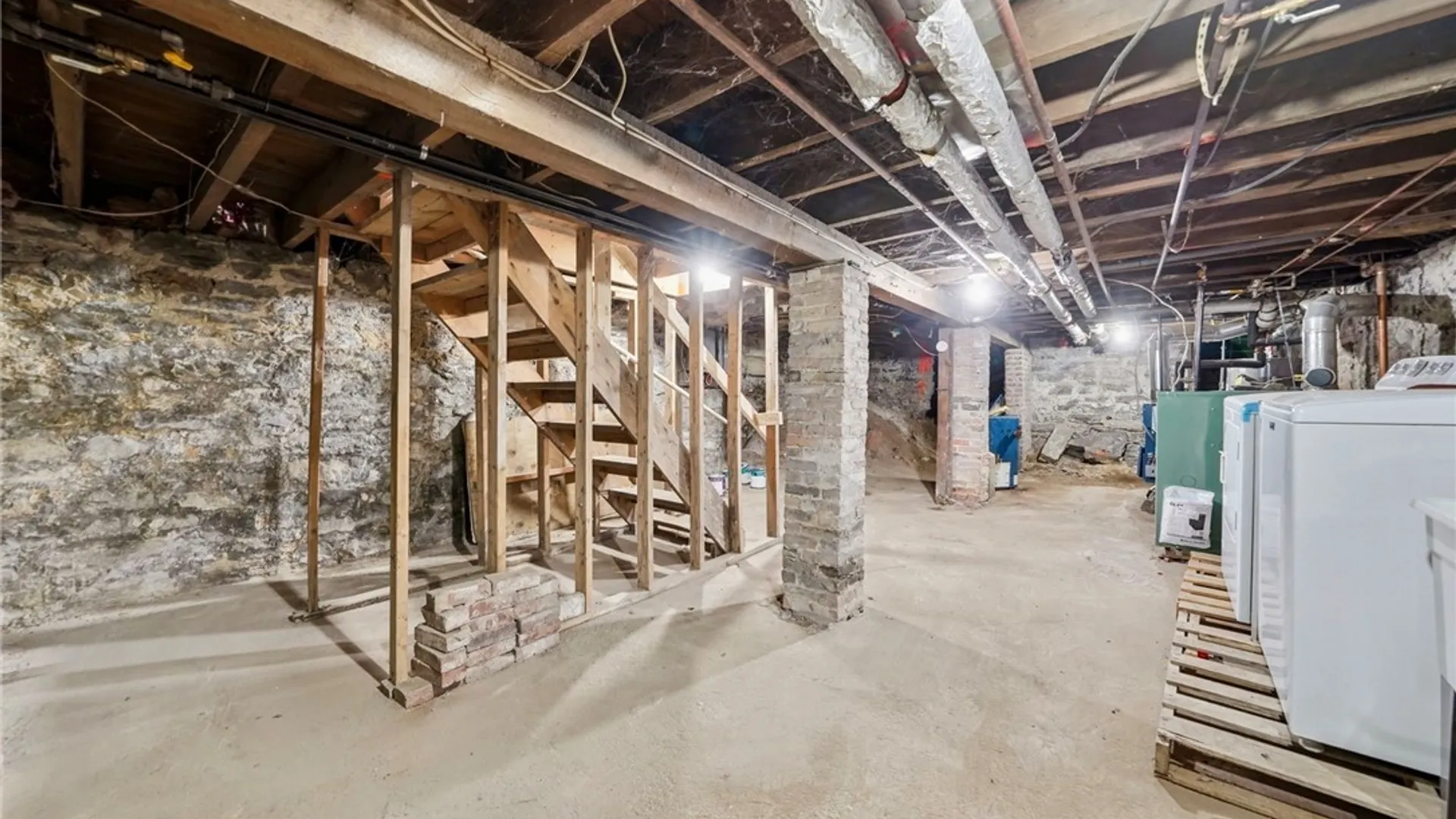 Property at 49 Trinity Place, Buffalo, NY 14201 41