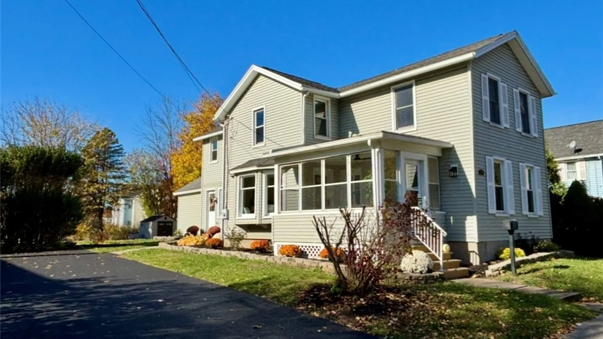 Property at 127 Lake Avenue, Parma, NY 14468 2