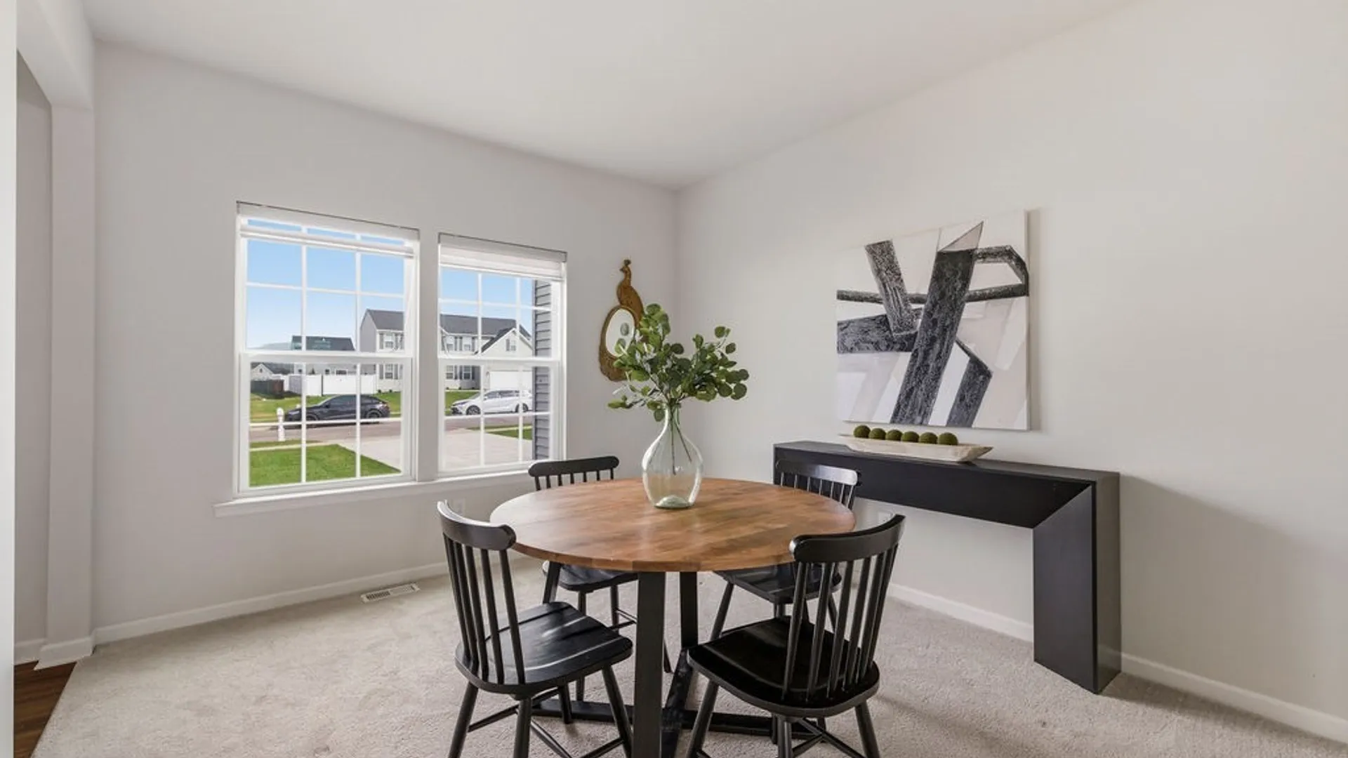 Property at 370 Quarry Run, Grand Island, NY 14072 11