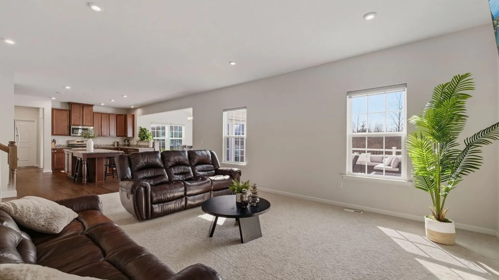 Property at 370 Quarry Run, Grand Island, NY 14072 14