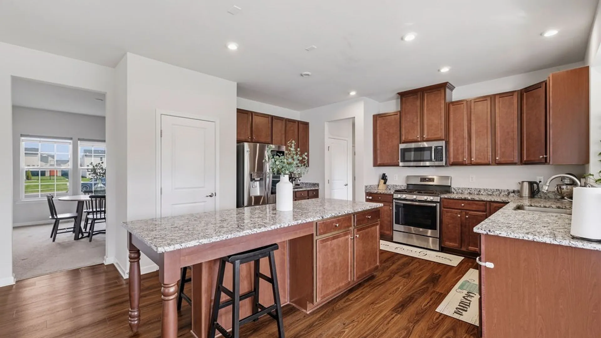 Property at 370 Quarry Run, Grand Island, NY 14072 18