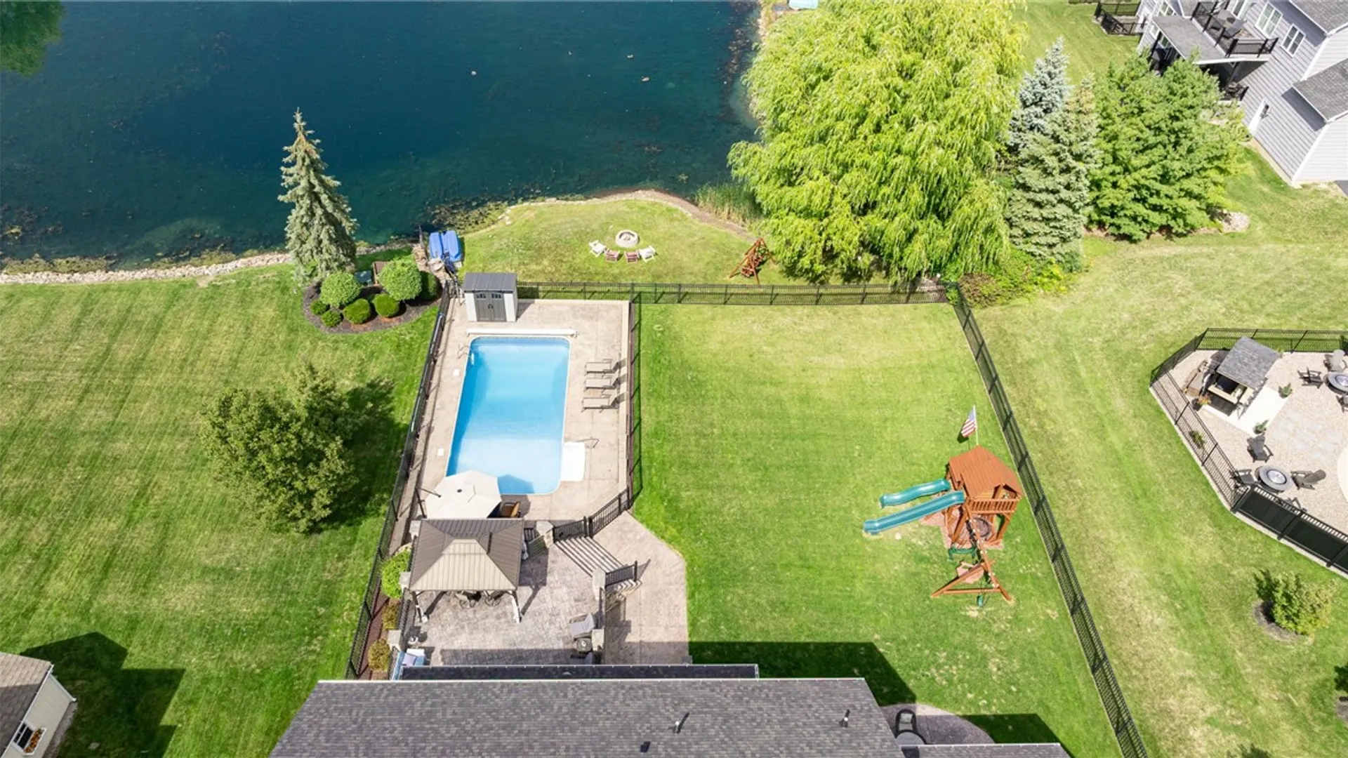 Property at 112 Triple Diamond, Penfield, NY 14580 37
