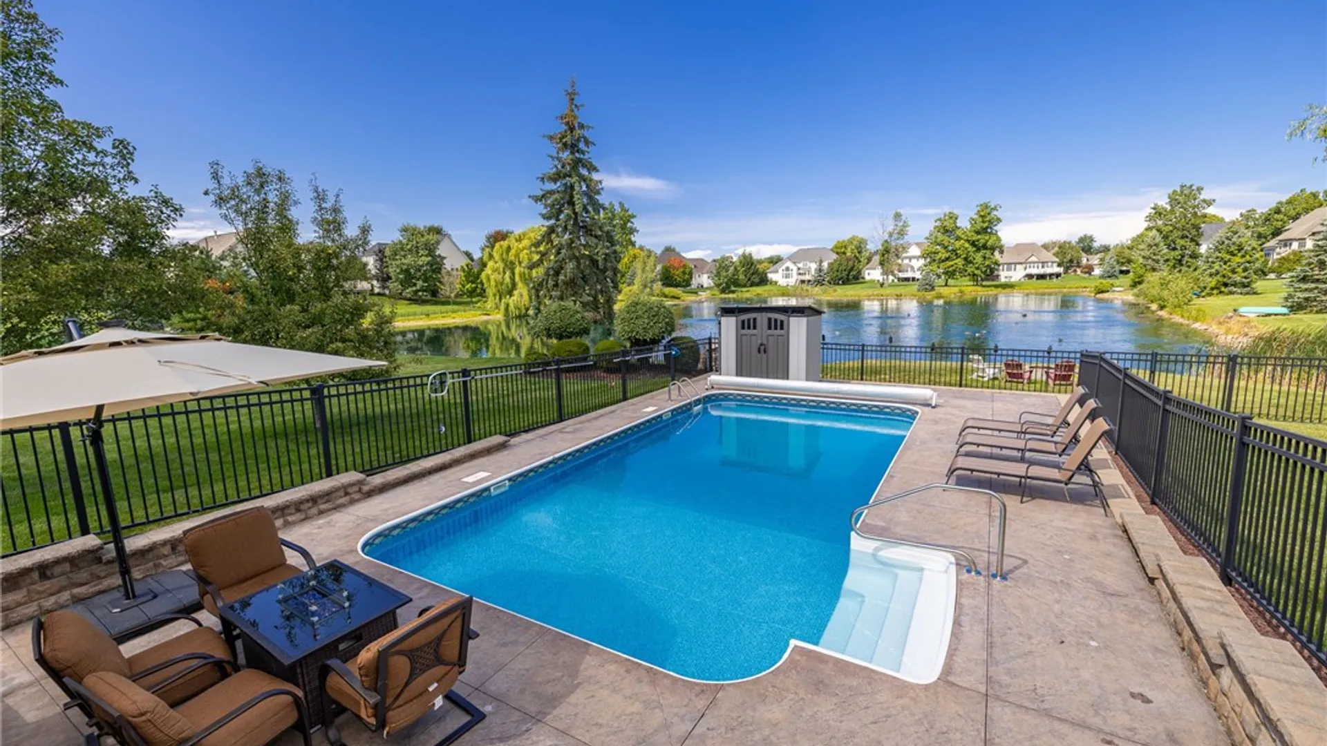 Property at 112 Triple Diamond, Penfield, NY 14580 44