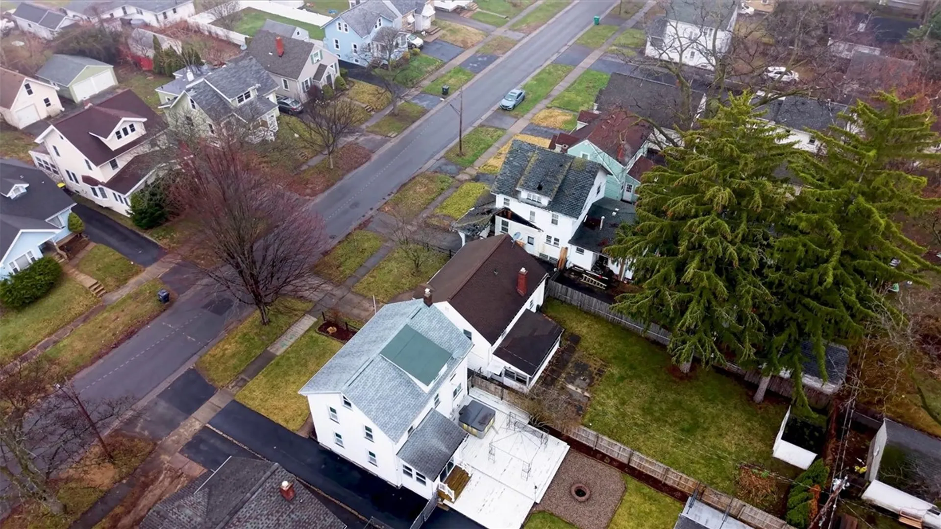 Property at 69 Chippendale Road, Greece, NY 14616 34