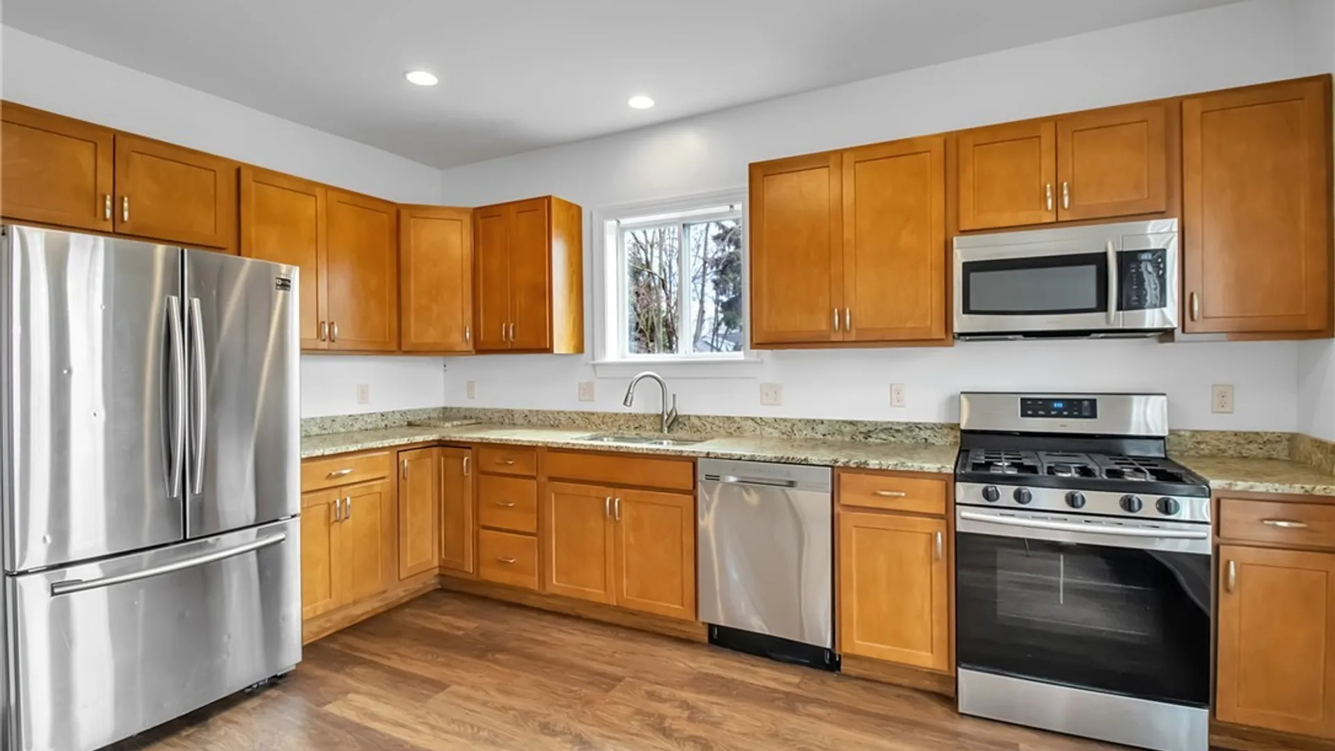 Property at 5849 Broadway Street, Lancaster, NY 14086 8