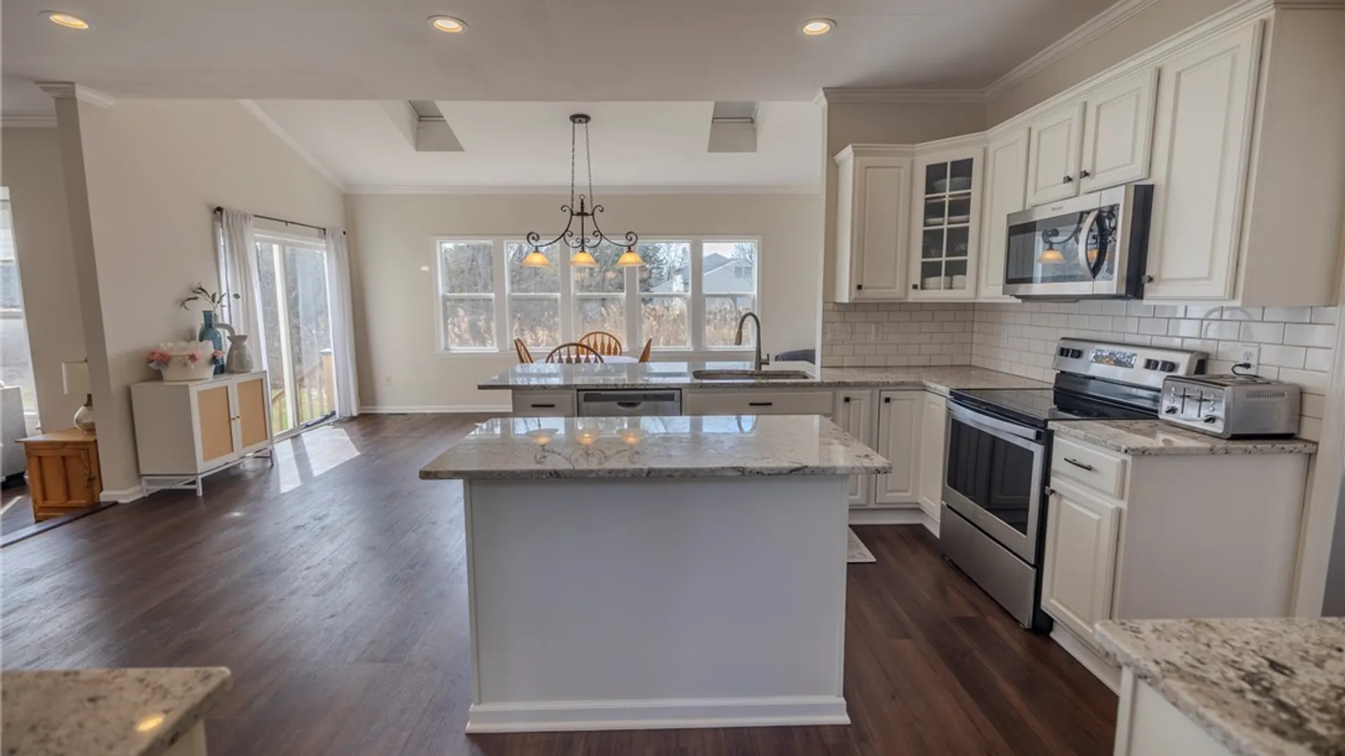 Property at 6298 Alabama Path, Cicero, NY 13039 4