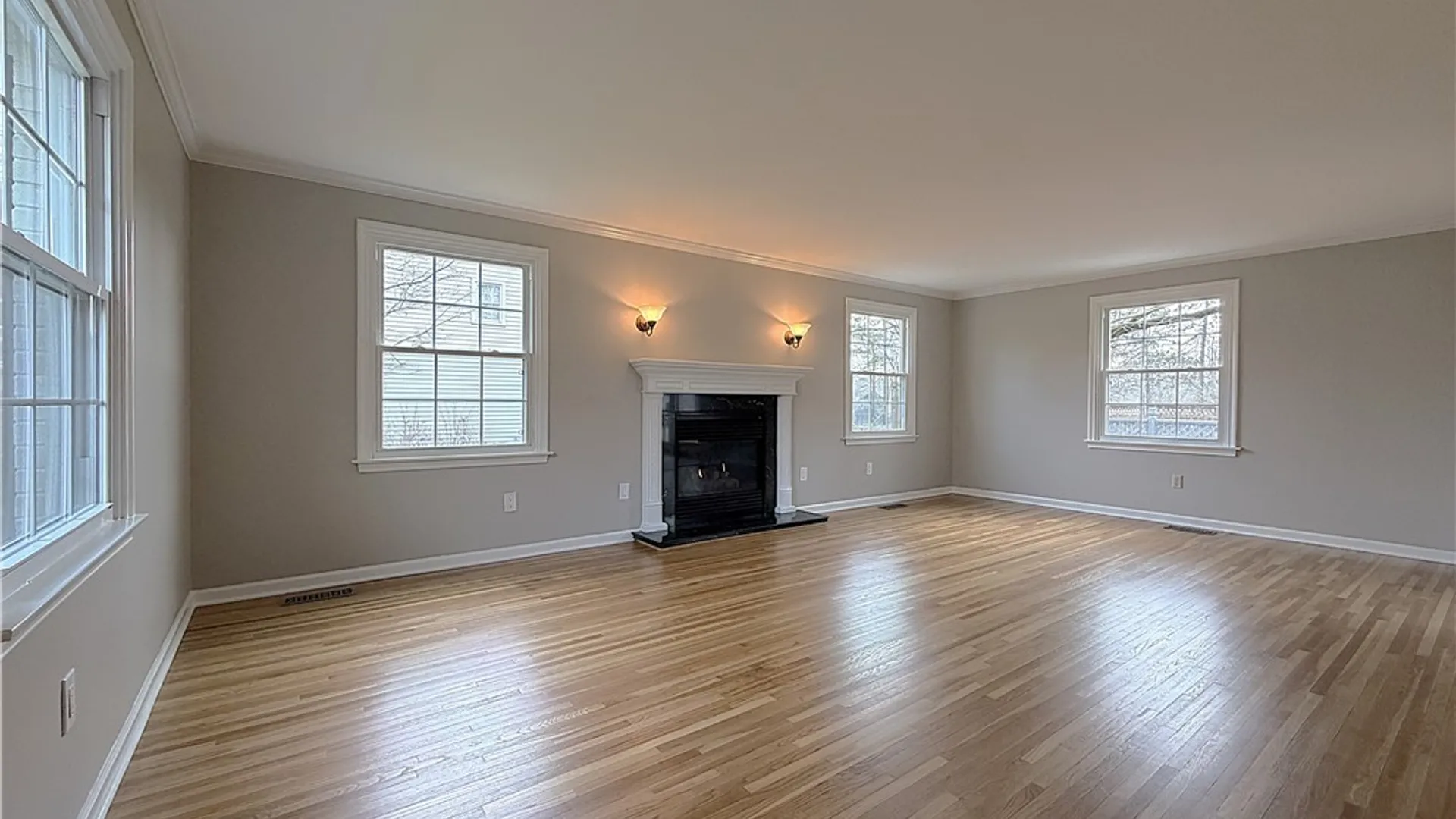 Property at 10151 Pineledge Drive, Clarence, NY 14031 2