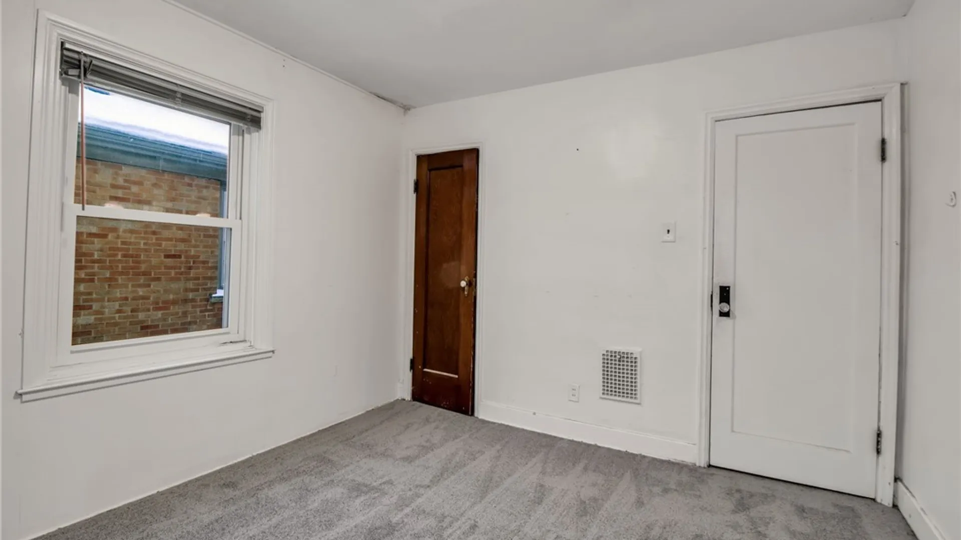 Property at 2247 Grand Avenue, Niagara Falls, NY 14301 28