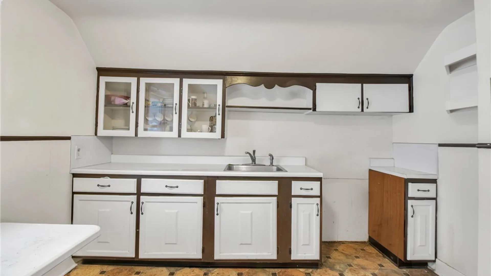 Property at 2247 Grand Avenue, Niagara Falls, NY 14301 38