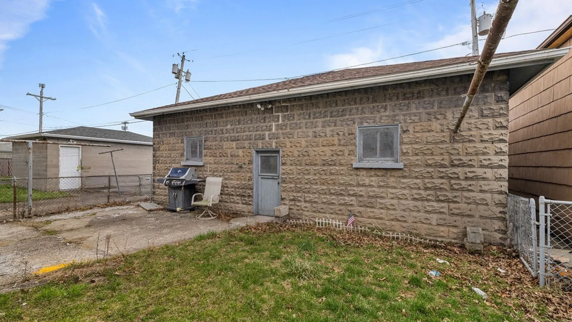 Property at 2247 Grand Avenue, Niagara Falls, NY 14301 6