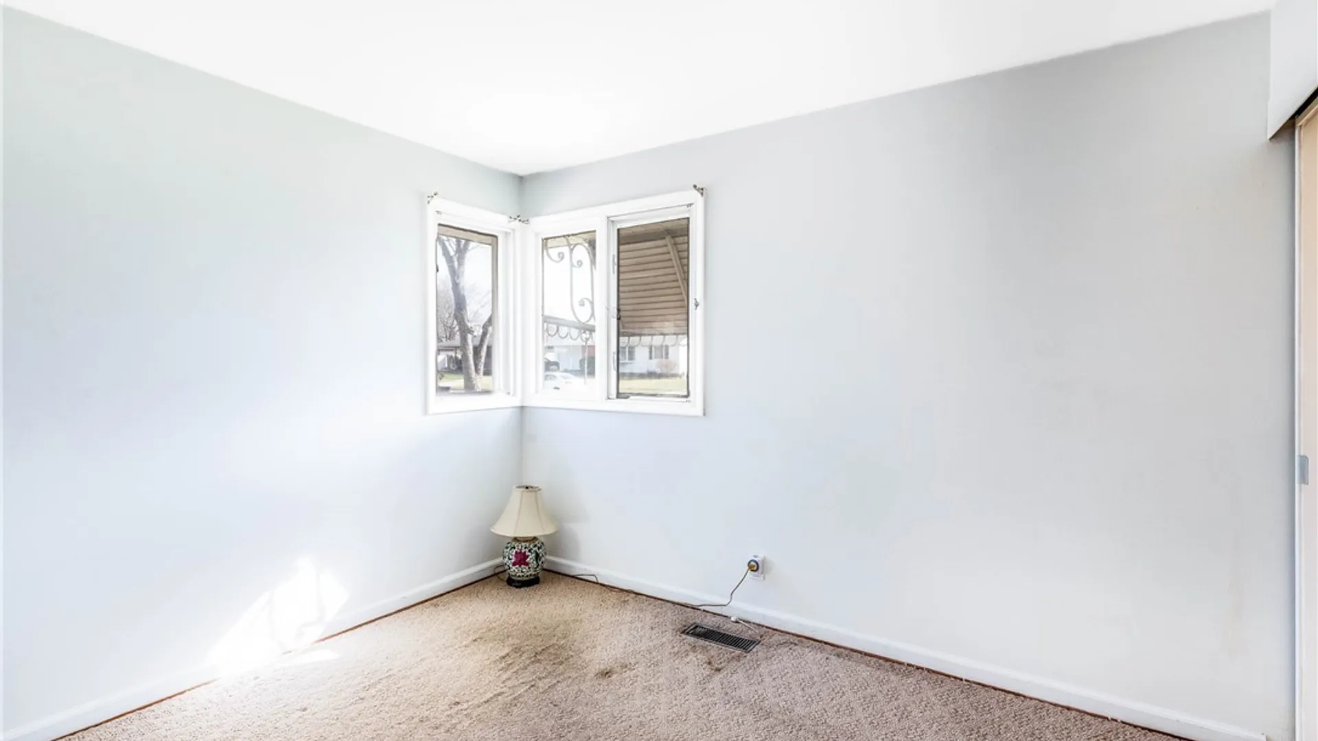 Property at 2174 Parker Boulevard, Tonawanda, NY 14150 20