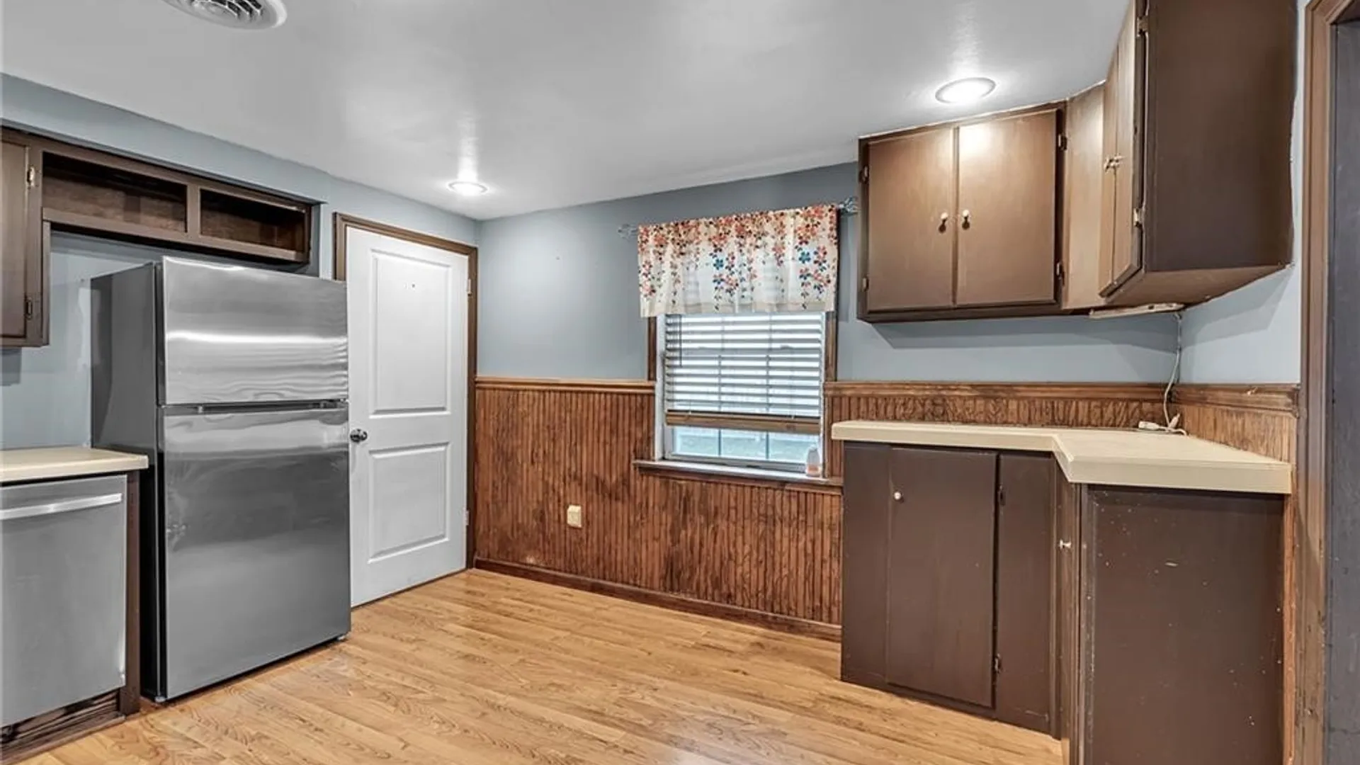 Property at 110 Hedley Street, Cheektowaga, NY 14206 11