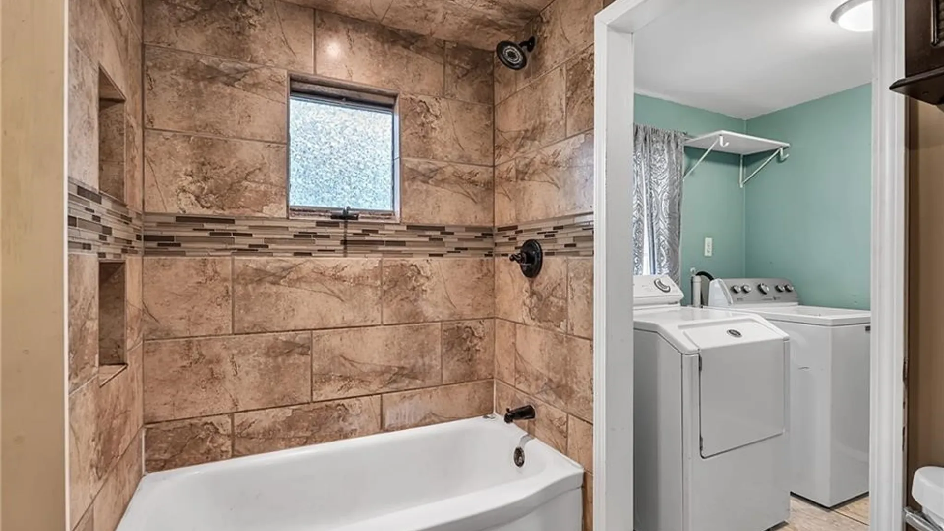 Property at 110 Hedley Street, Cheektowaga, NY 14206 14