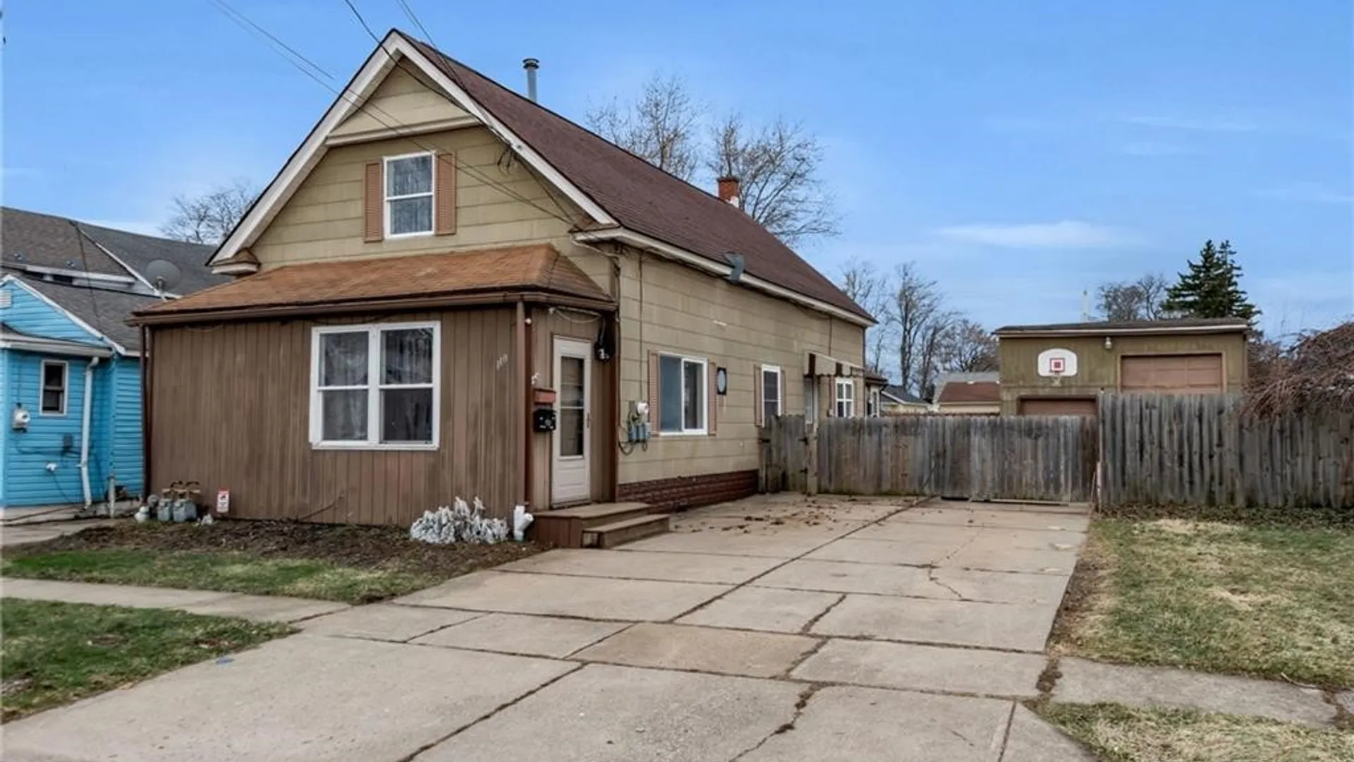 Property at 110 Hedley Street, Cheektowaga, NY 14206 2