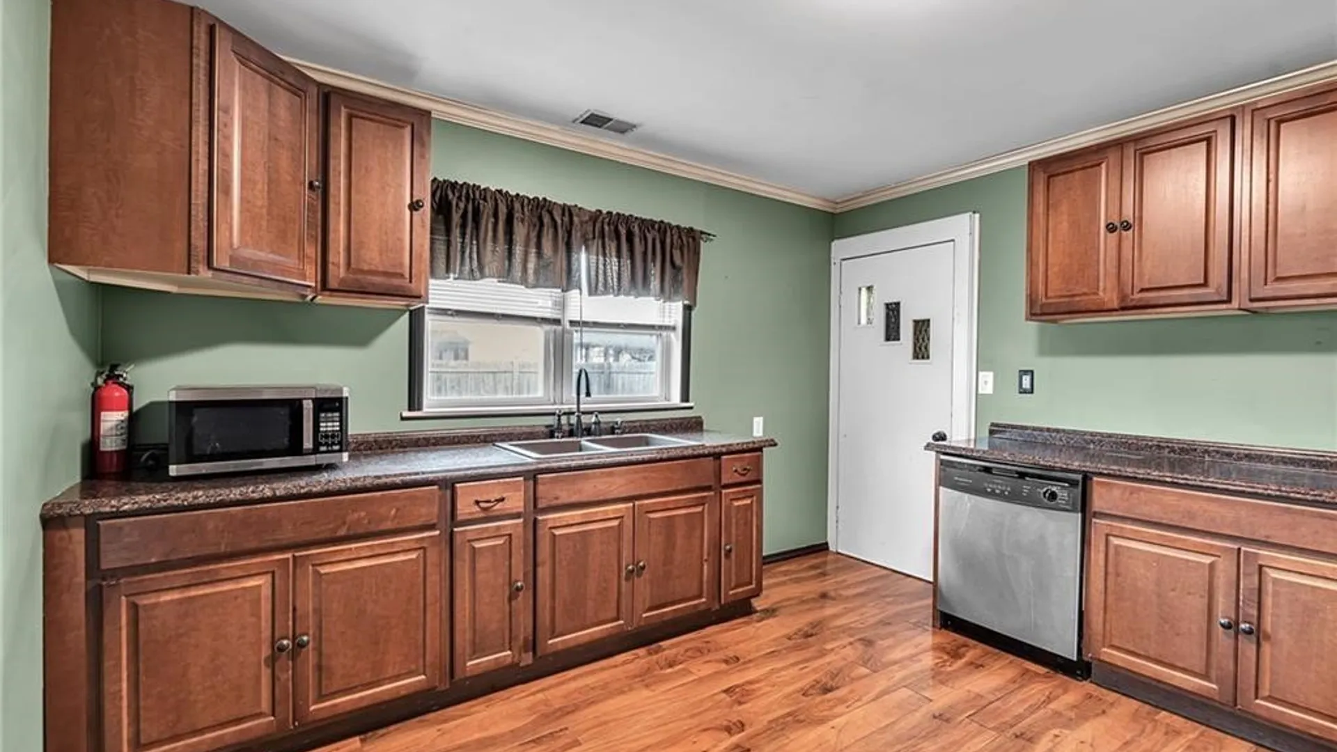 Property at 110 Hedley Street, Cheektowaga, NY 14206 27