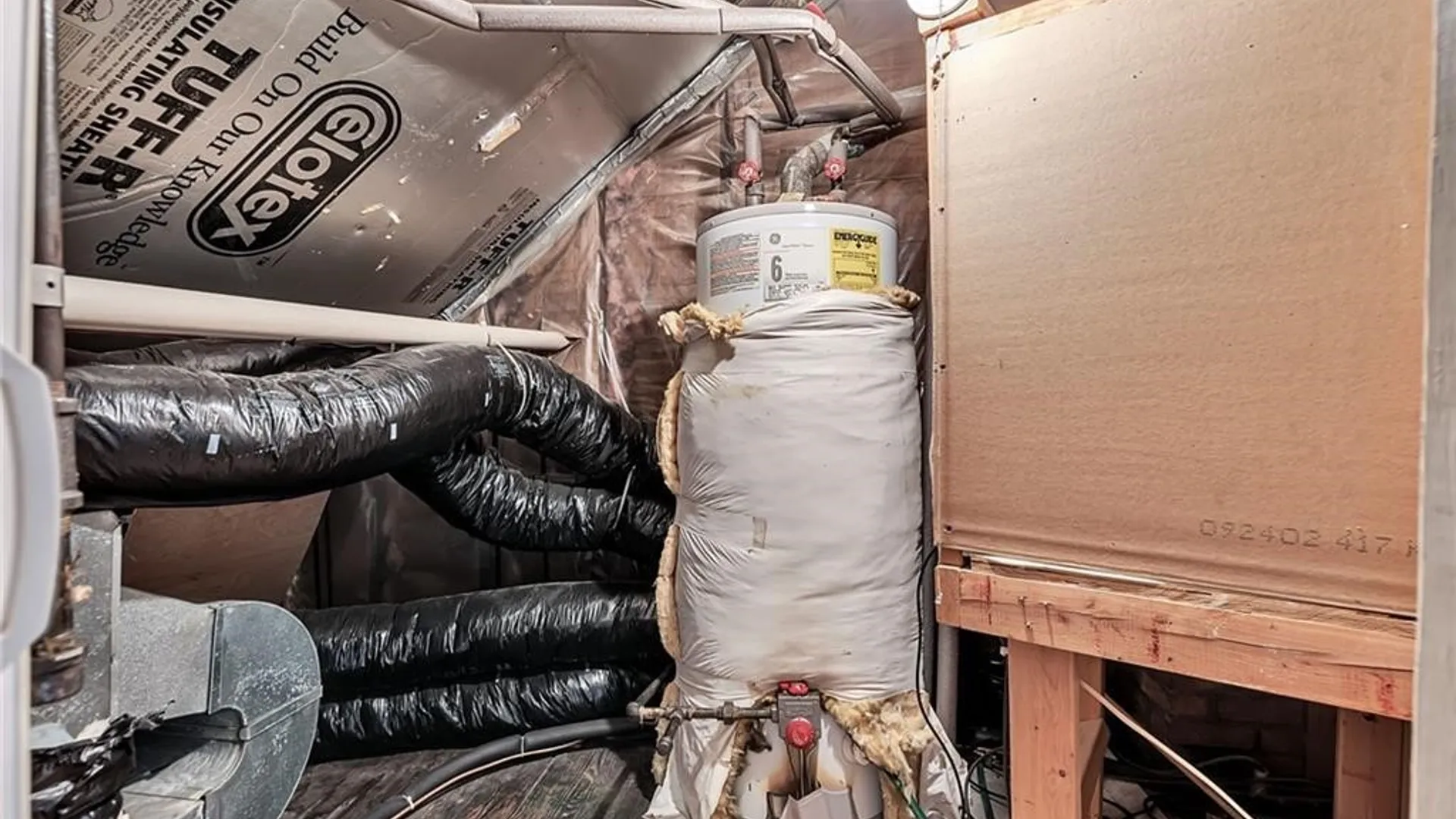 Property at 110 Hedley Street, Cheektowaga, NY 14206 36