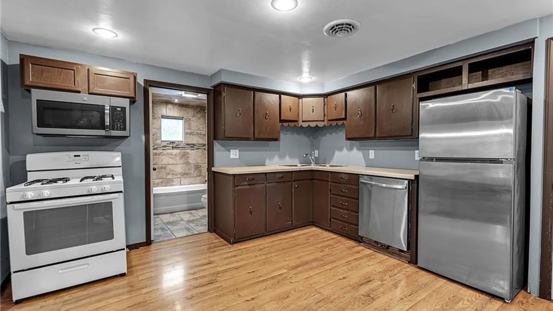 Property at 110 Hedley Street, Cheektowaga, NY 14206 9