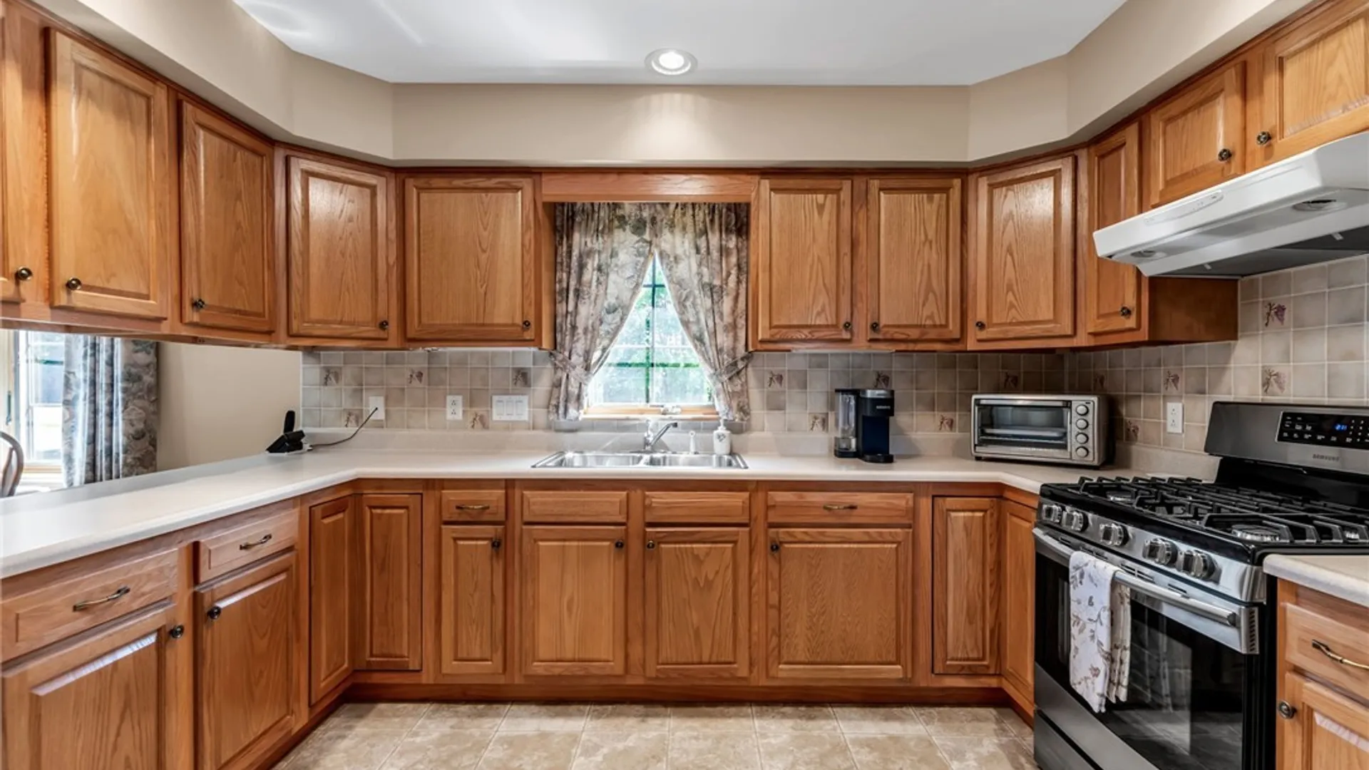 Property at 53 William Kidder Road, Lancaster, NY 14086 18