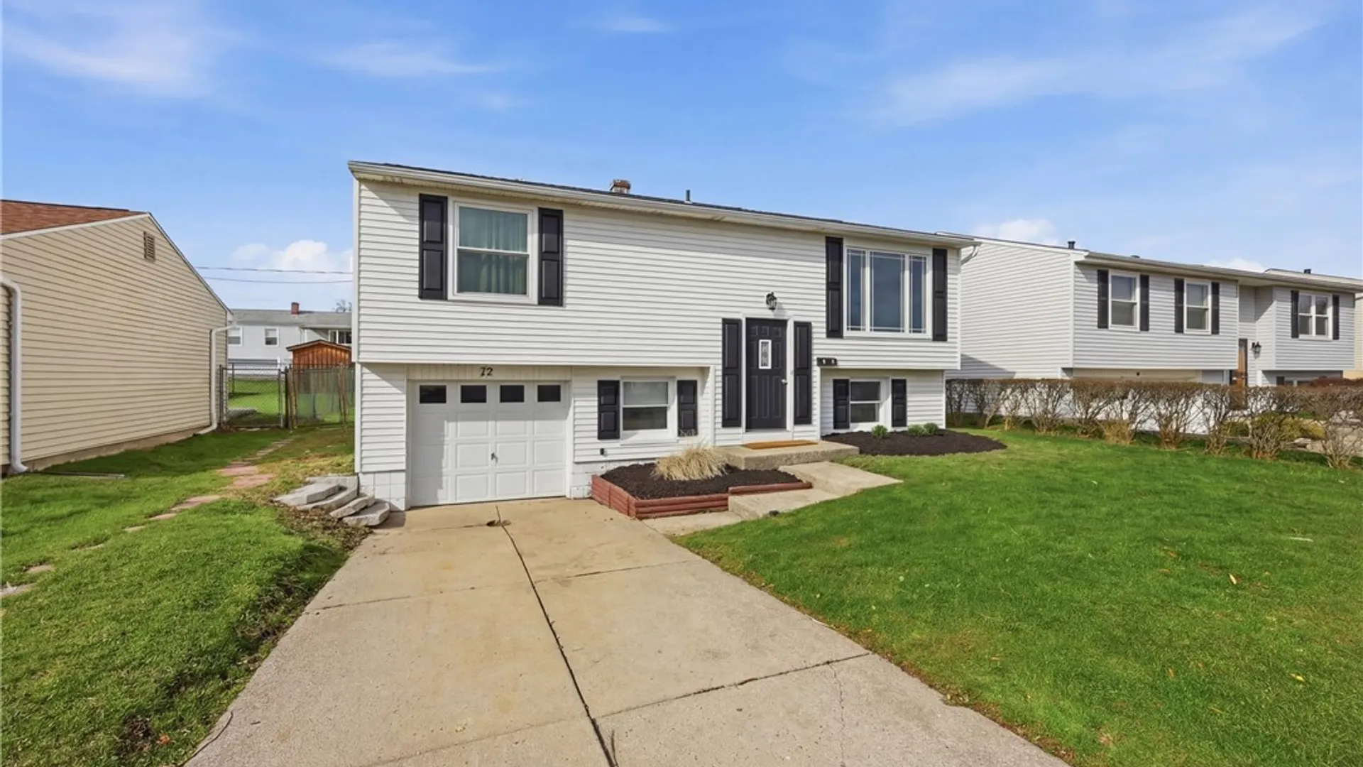 Property at 72 Toulon Drive, Cheektowaga, NY 14227 3