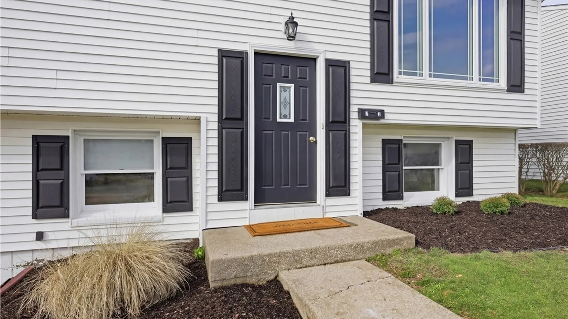 Property at 72 Toulon Drive, Cheektowaga, NY 14227 4