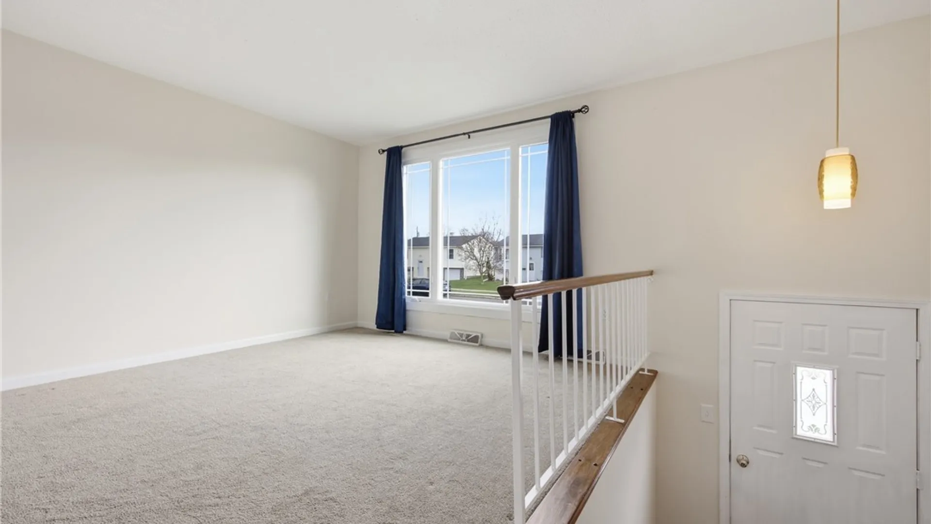 Property at 72 Toulon Drive, Cheektowaga, NY 14227 6