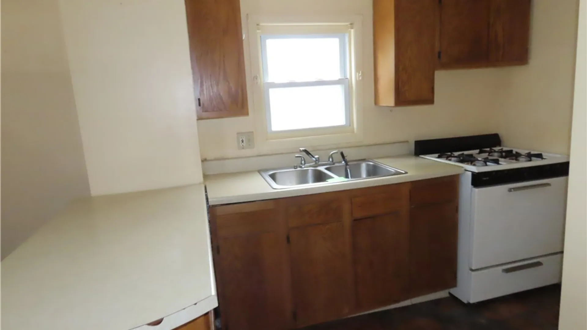 Property at 105 Crysler Street, Syracuse, NY 13204 5