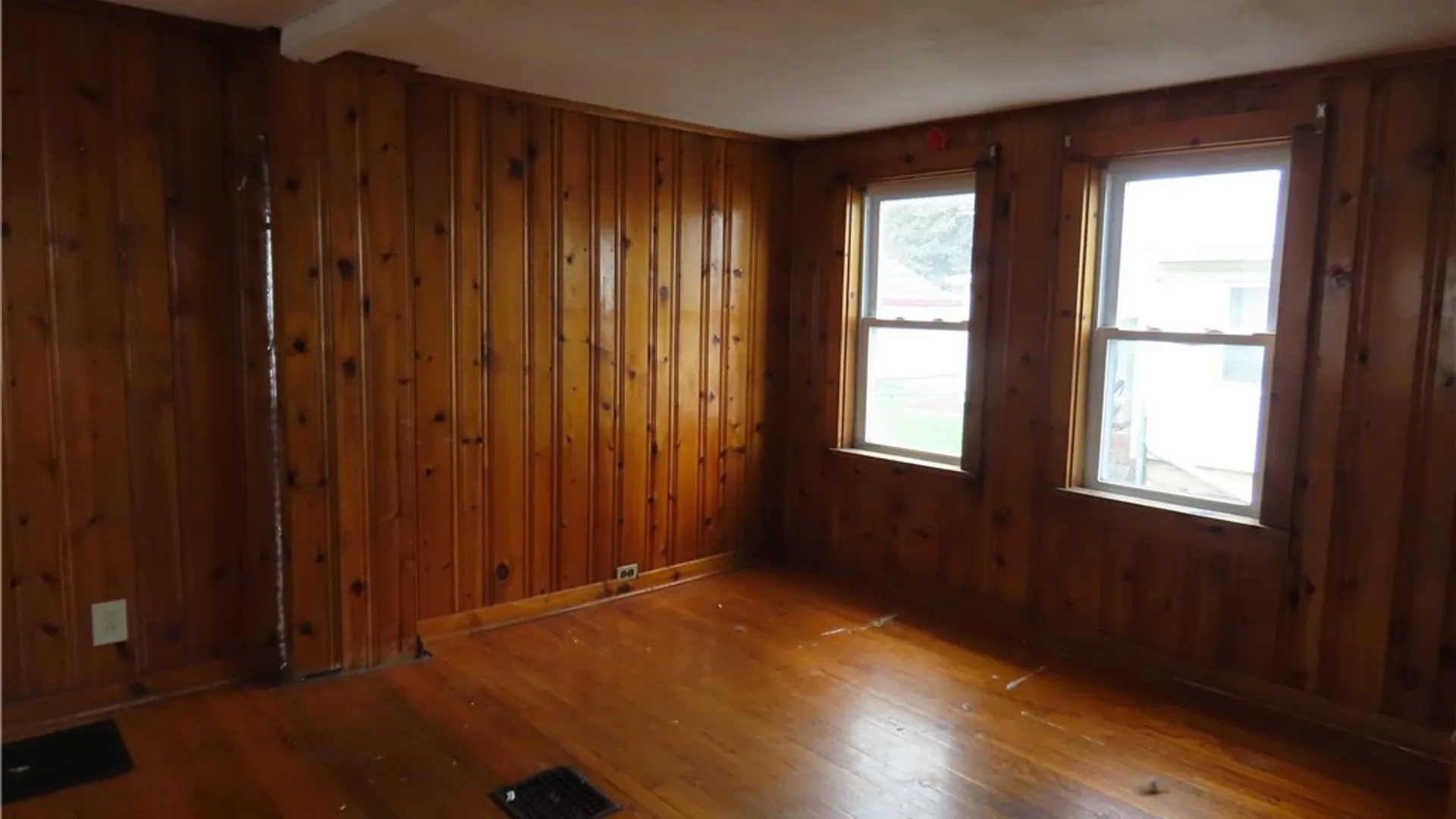 Property at 105 Crysler Street, Syracuse, NY 13204 8