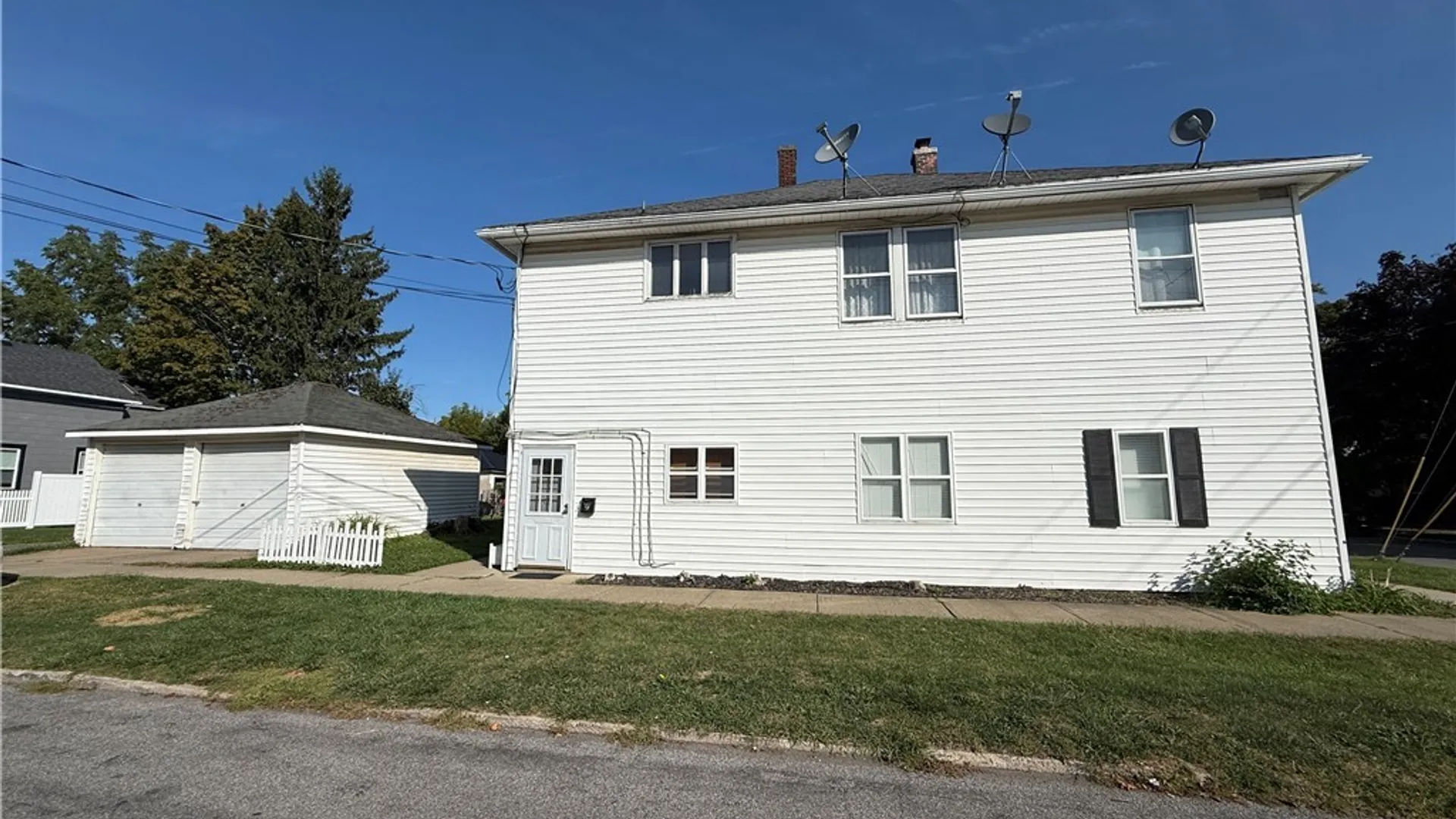 Property at 639 1/2 Park Avenue, Dunkirk, NY 14048 5