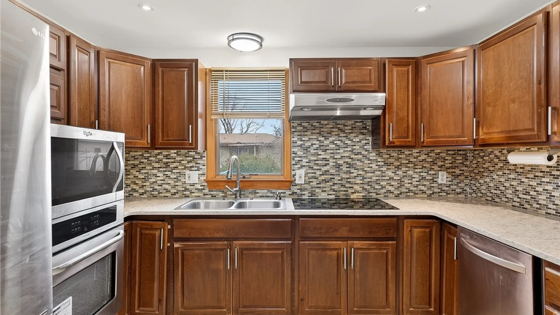 Property at 43 Paula Drive, Cheektowaga, NY 14225 26