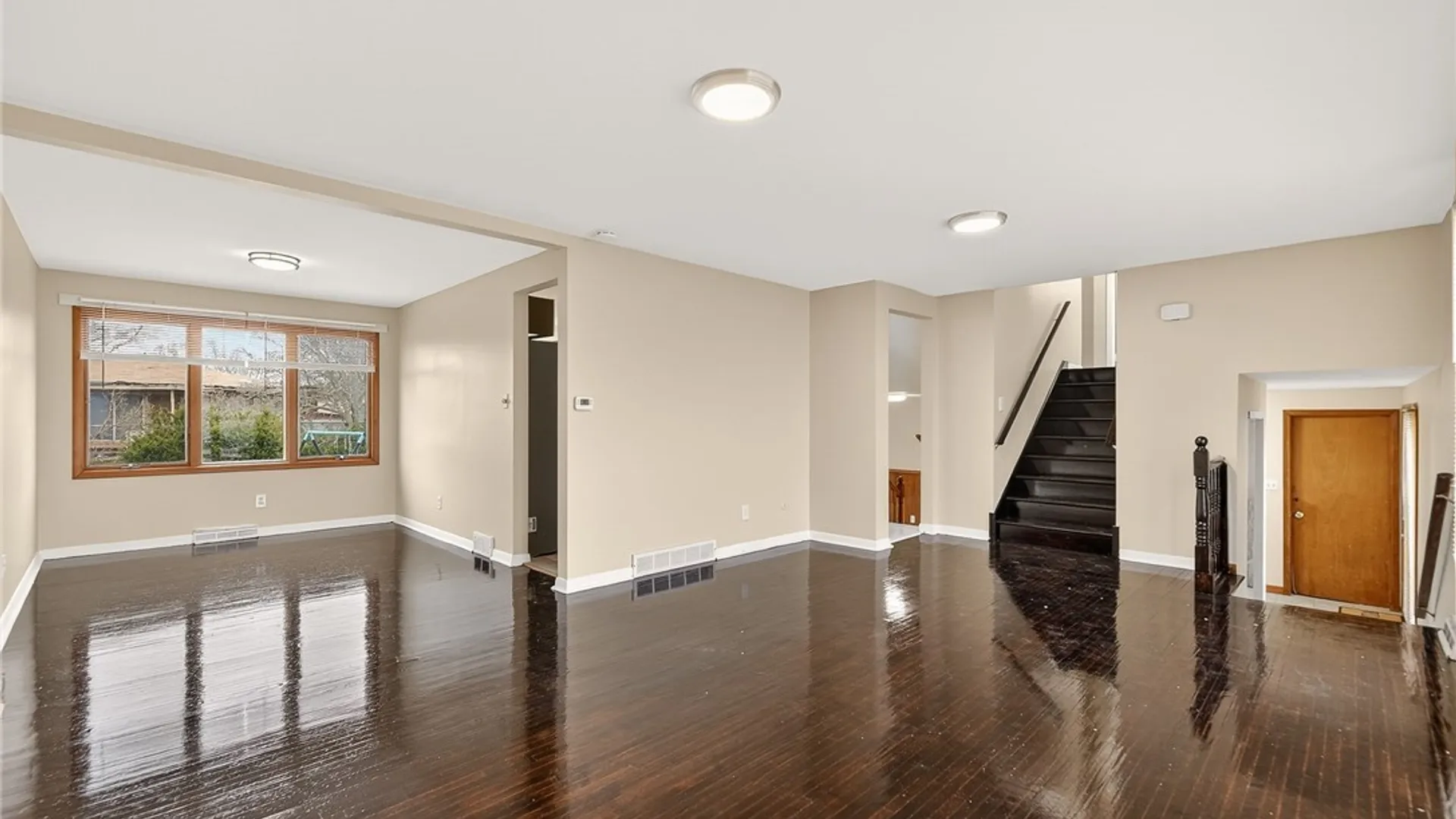 Property at 43 Paula Drive, Cheektowaga, NY 14225 5