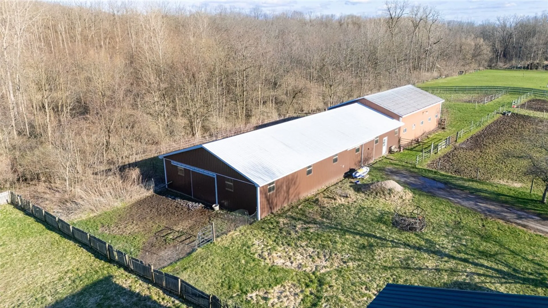 Property at 2364 Hazen Lane, Palmyra, NY 14513 26