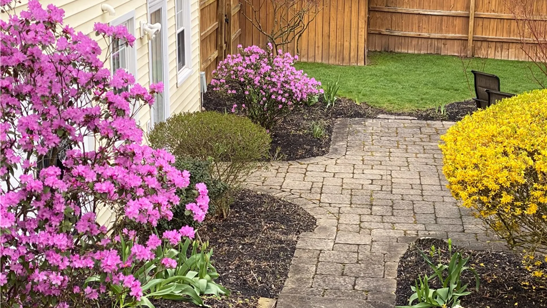 Property at 2 Preston Circle, Pittsford, NY 14534 32