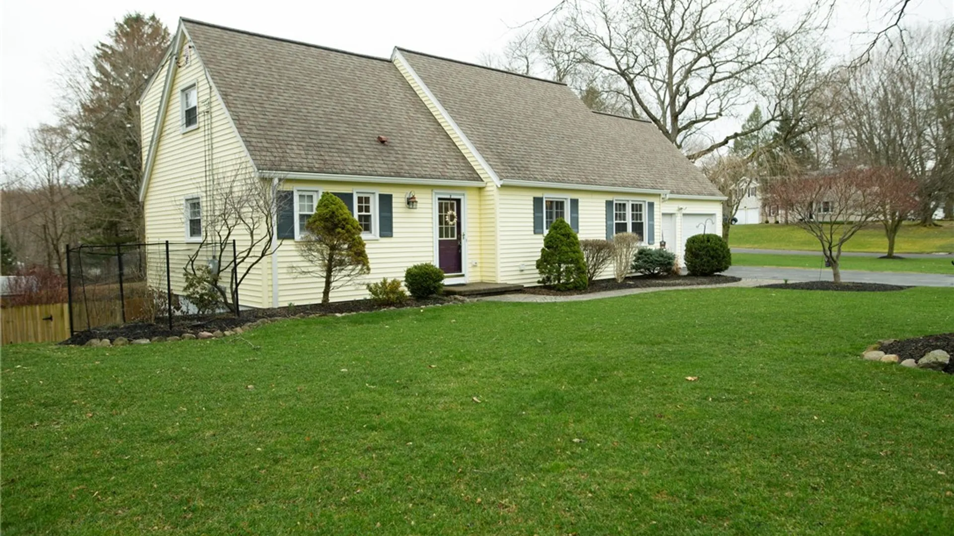Property at 2 Preston Circle, Pittsford, NY 14534 36