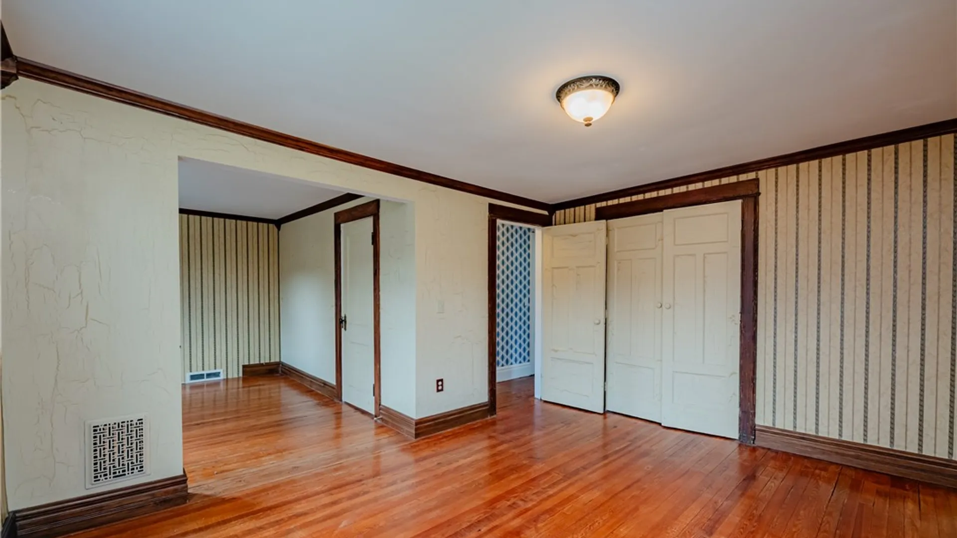 Property at 1160 Park Avenue, Rochester, NY 14610 31