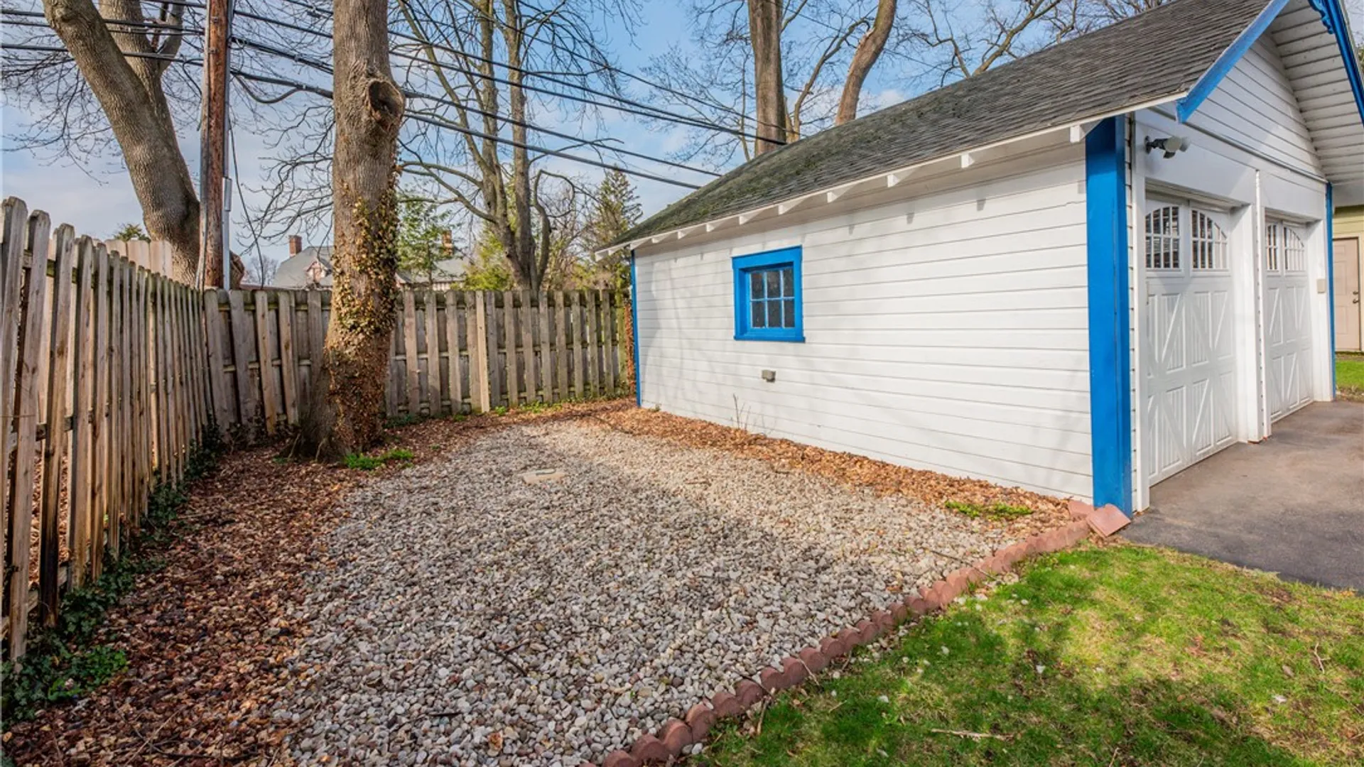 Property at 1160 Park Avenue, Rochester, NY 14610 7