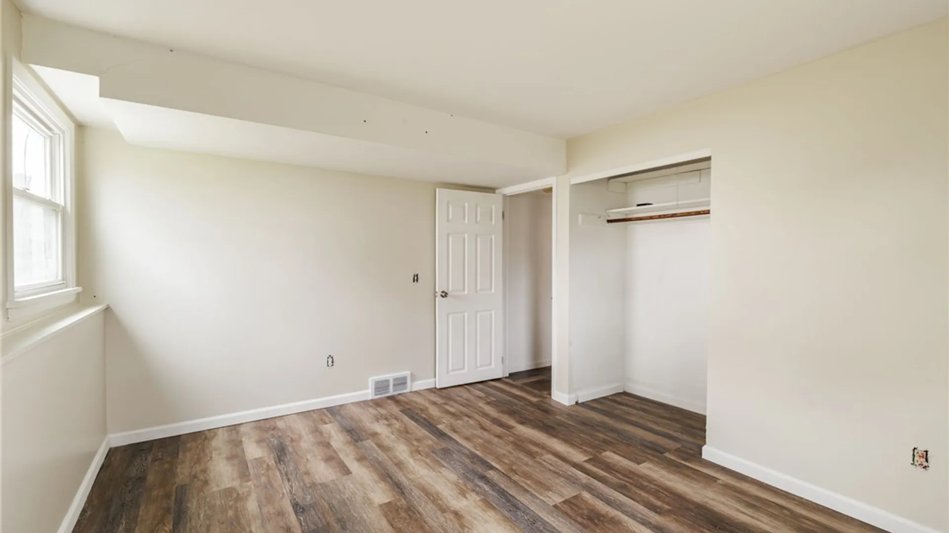 Property at 308 Eden Lane, Greece, NY 14626 24