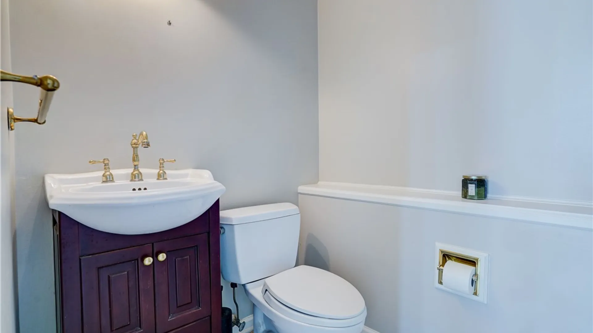 Property at 46 Alderwood Lane, Greece, NY 14615 17
