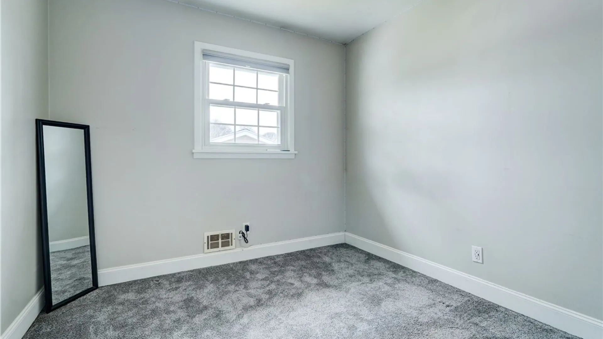 Property at 46 Alderwood Lane, Greece, NY 14615 22