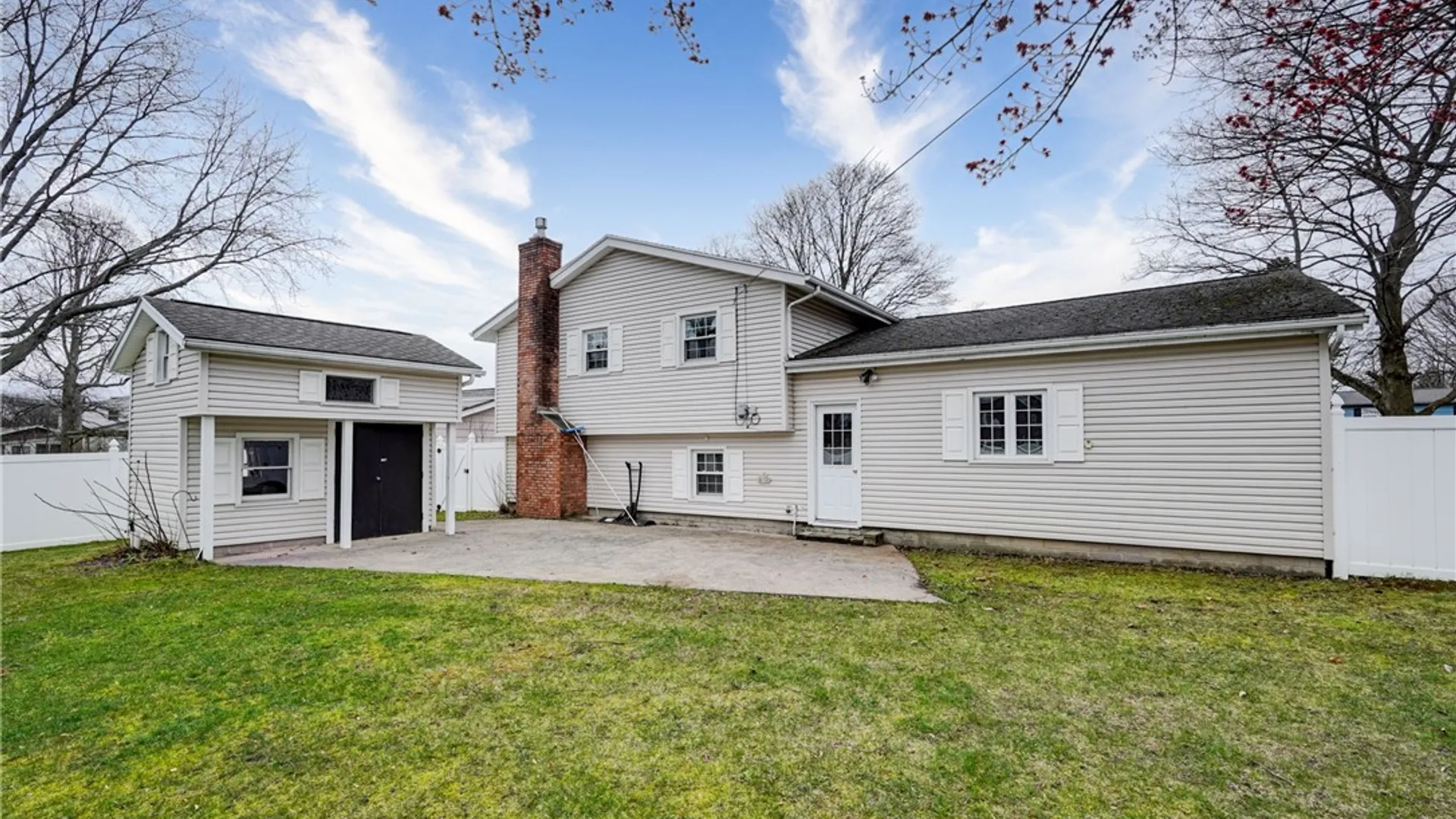 Property at 46 Alderwood Lane, Greece, NY 14615 23
