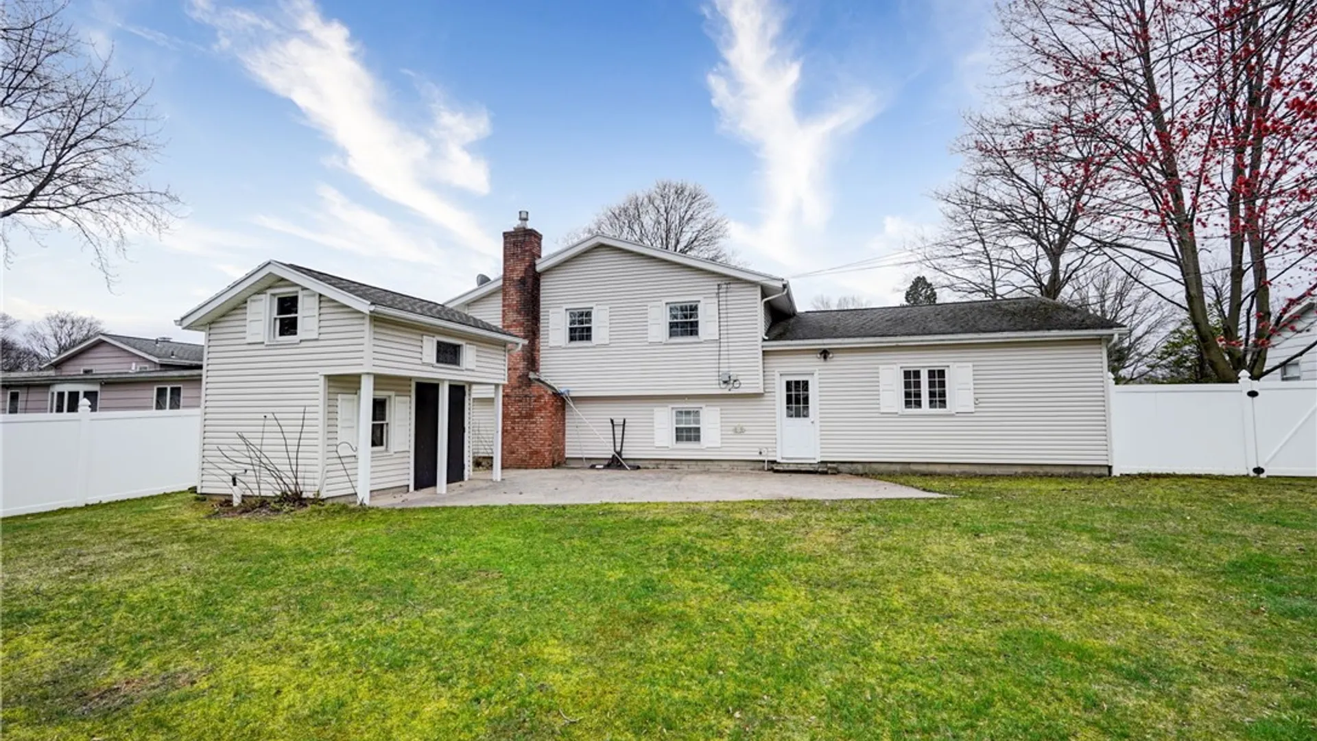Property at 46 Alderwood Lane, Greece, NY 14615 24