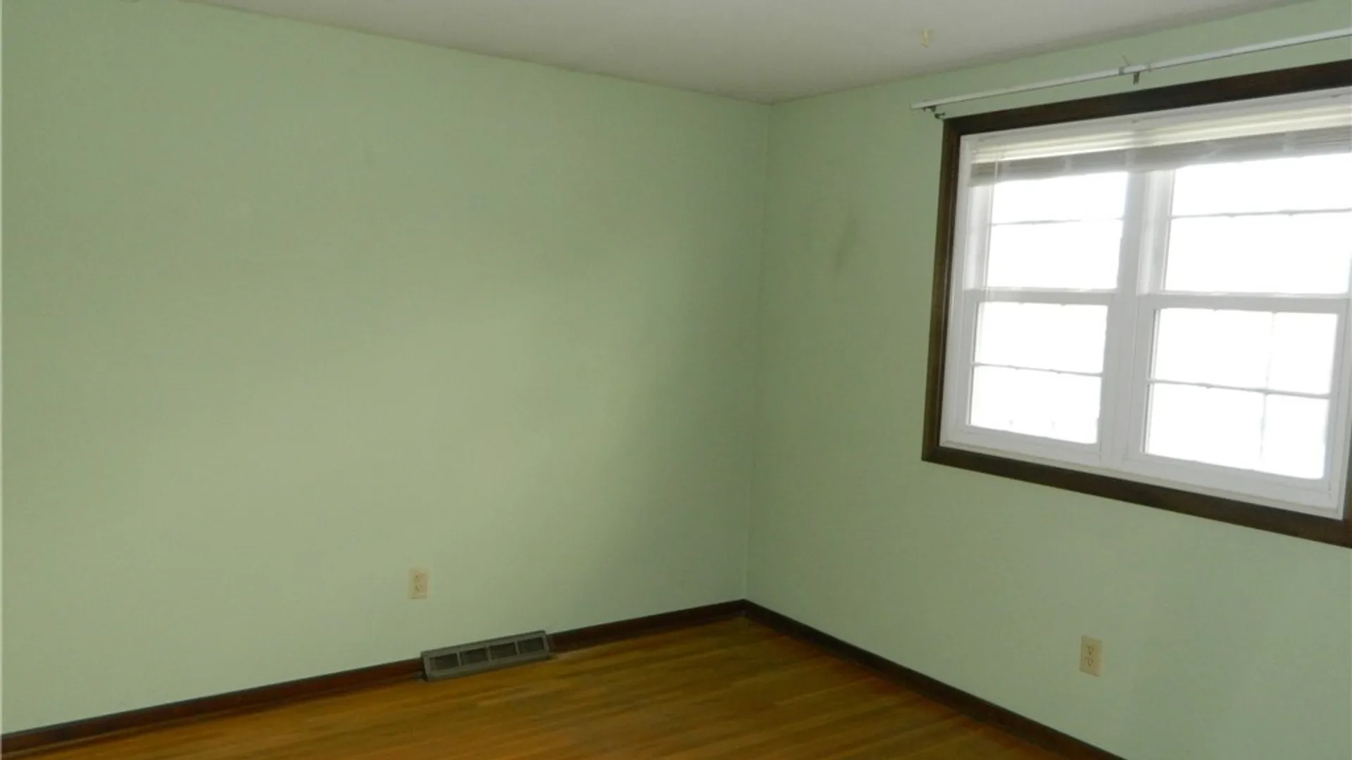 Property at 17 Randy Way, Cheektowaga, NY 14227 26