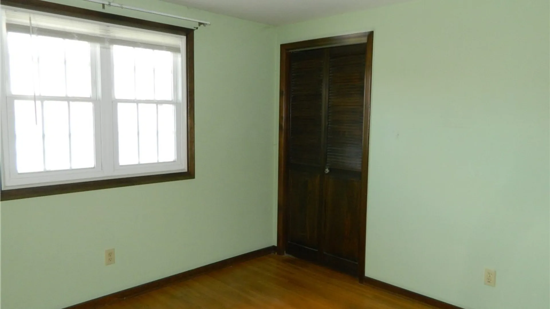 Property at 17 Randy Way, Cheektowaga, NY 14227 27