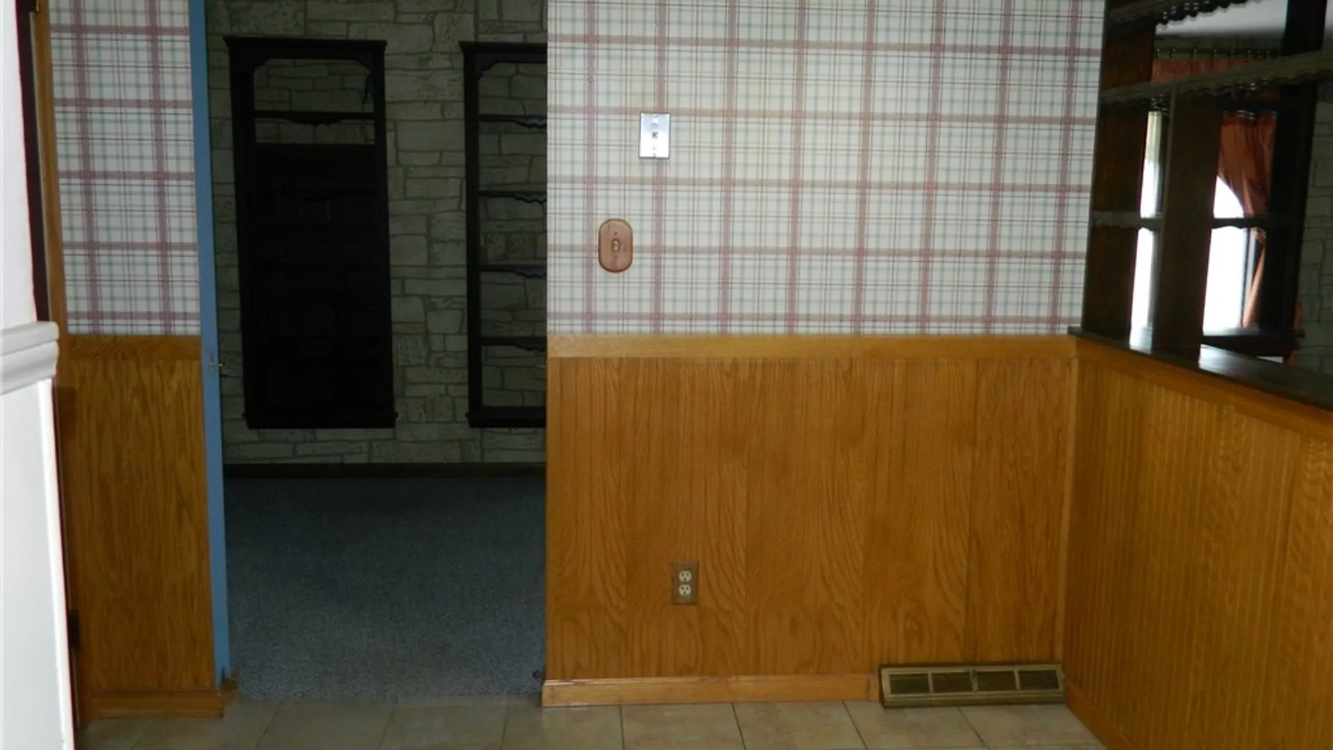 Property at 17 Randy Way, Cheektowaga, NY 14227 9