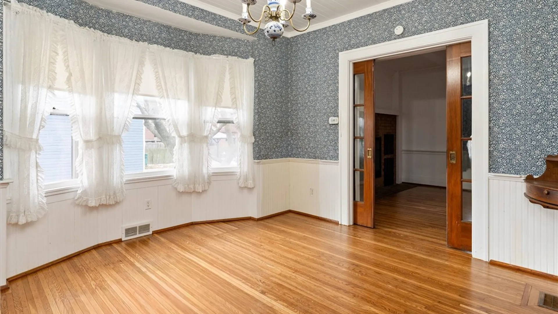 Property at 3242 Saint Paul Boulevard, Irondequoit, NY 14617 18