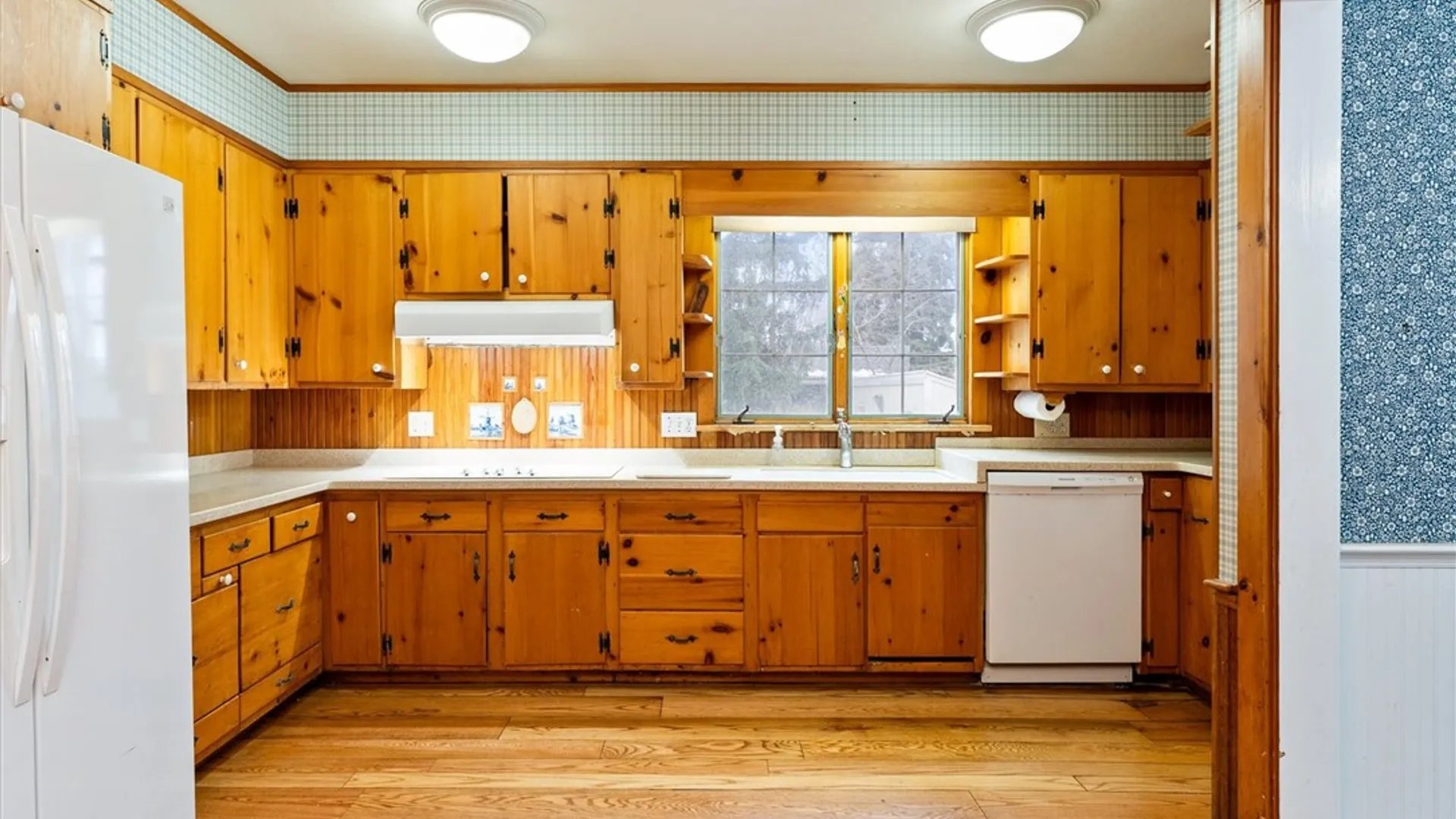 Property at 3242 Saint Paul Boulevard, Irondequoit, NY 14617 22