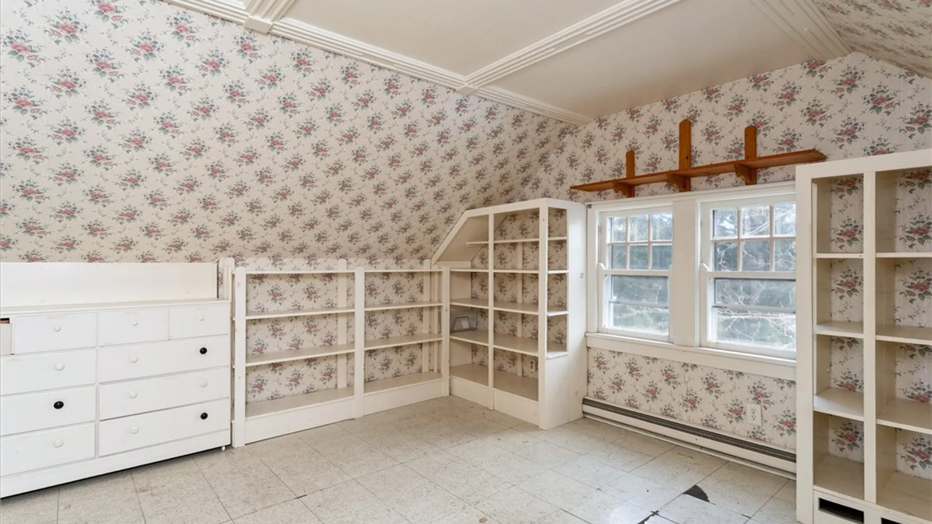 Property at 3242 Saint Paul Boulevard, Irondequoit, NY 14617 45